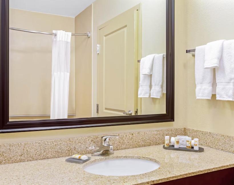 Hotel La Quinta By Wyndham Lancaster Smoketown  Habitación foto